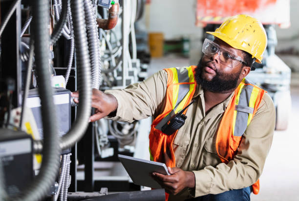 Best Electrical Contractors for Businesses  in Devine, TX